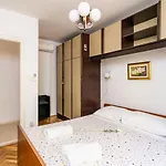 Apartments & Rooms Stella